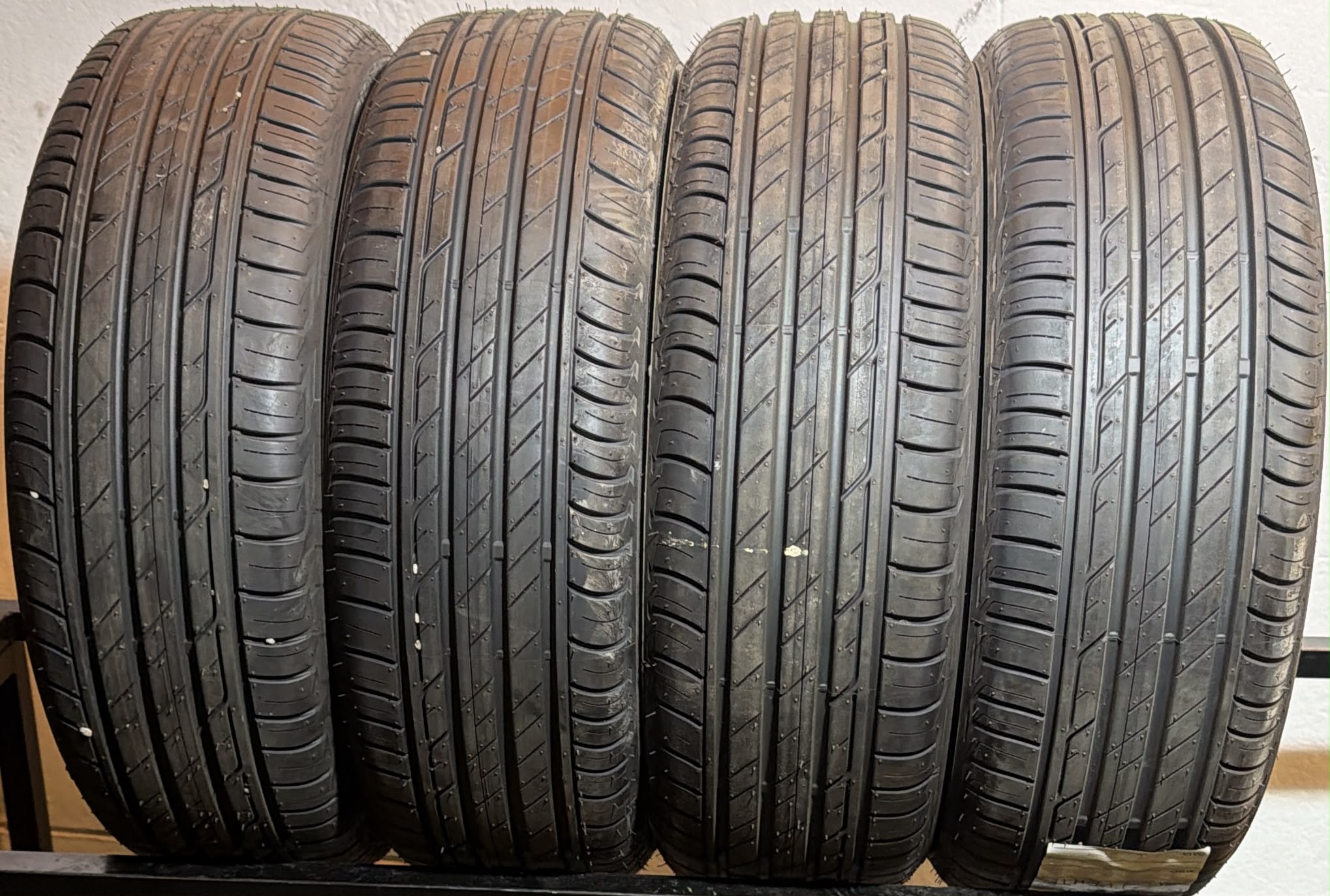 Bridgestone Turanza T001